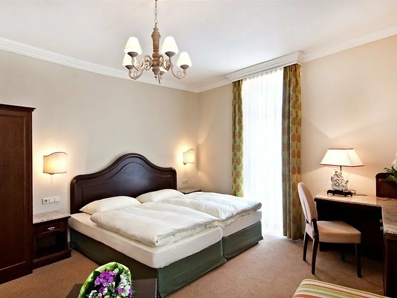 זלצבורג Atel Hotel Lasserhof 3*,